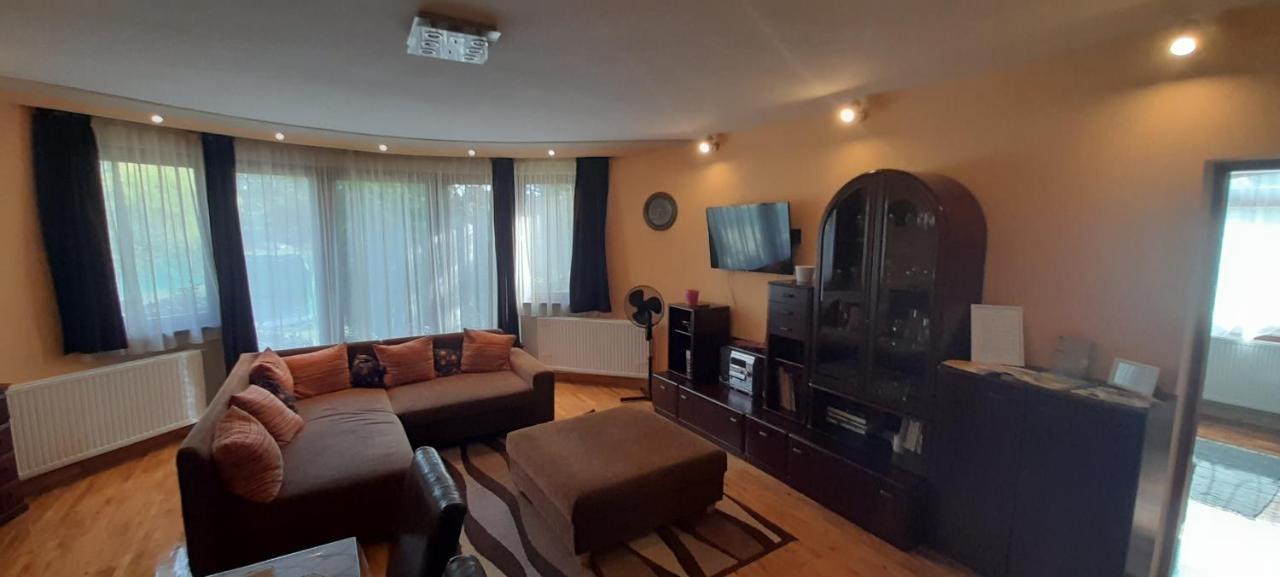 Sunfish Apartman Balatonszarszo Exteriör bild